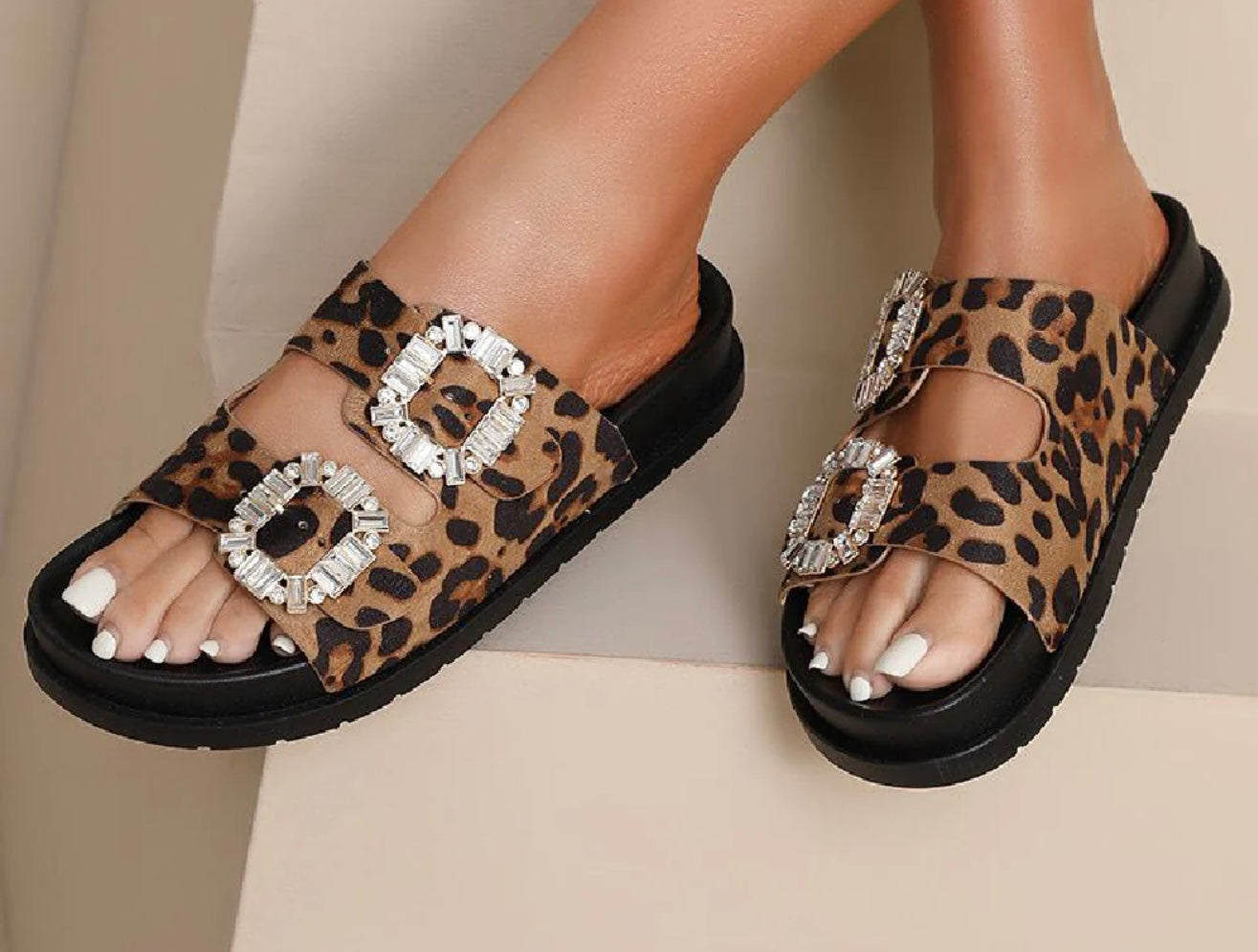 “Lori” Leopard Sliders
