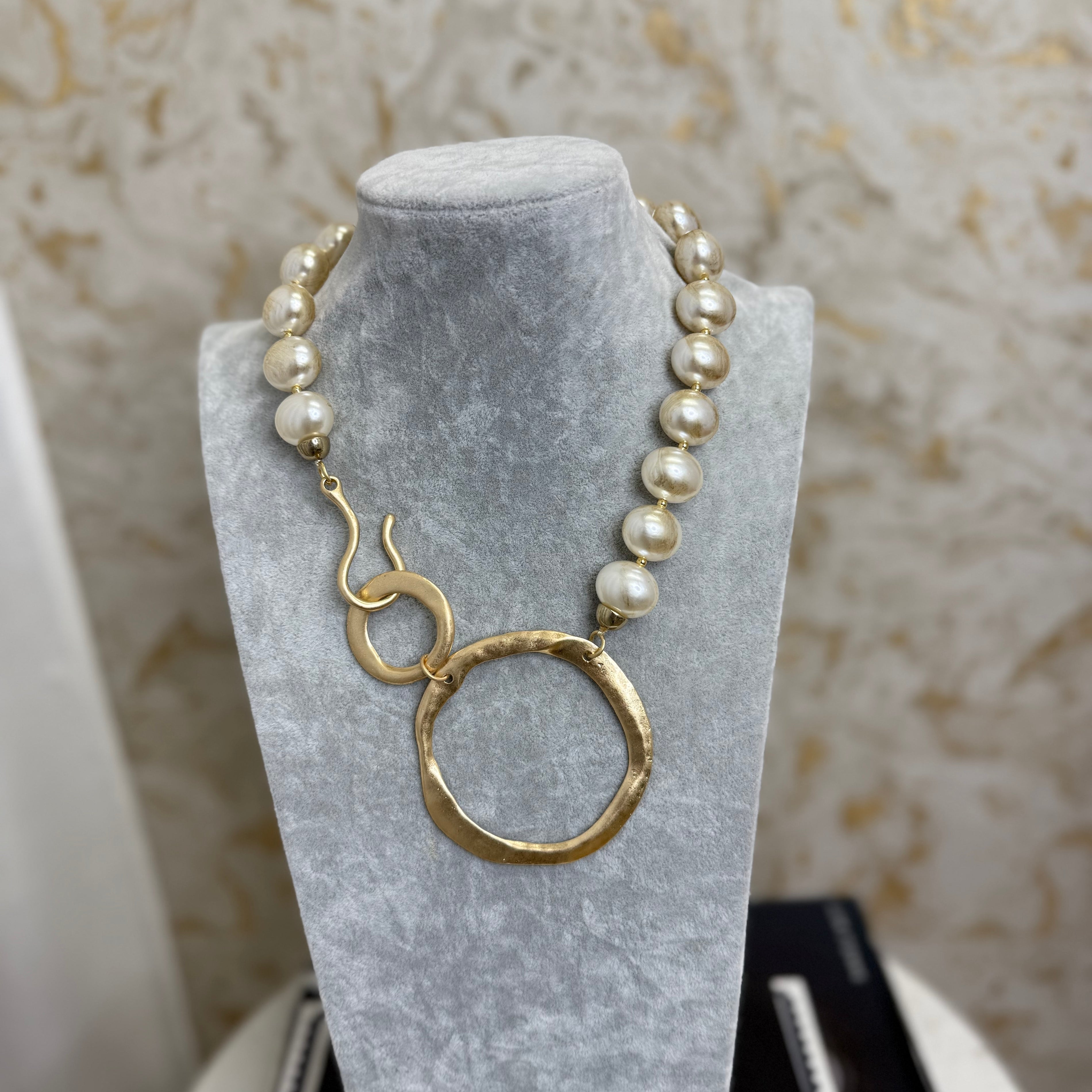Pearl Statement Chain