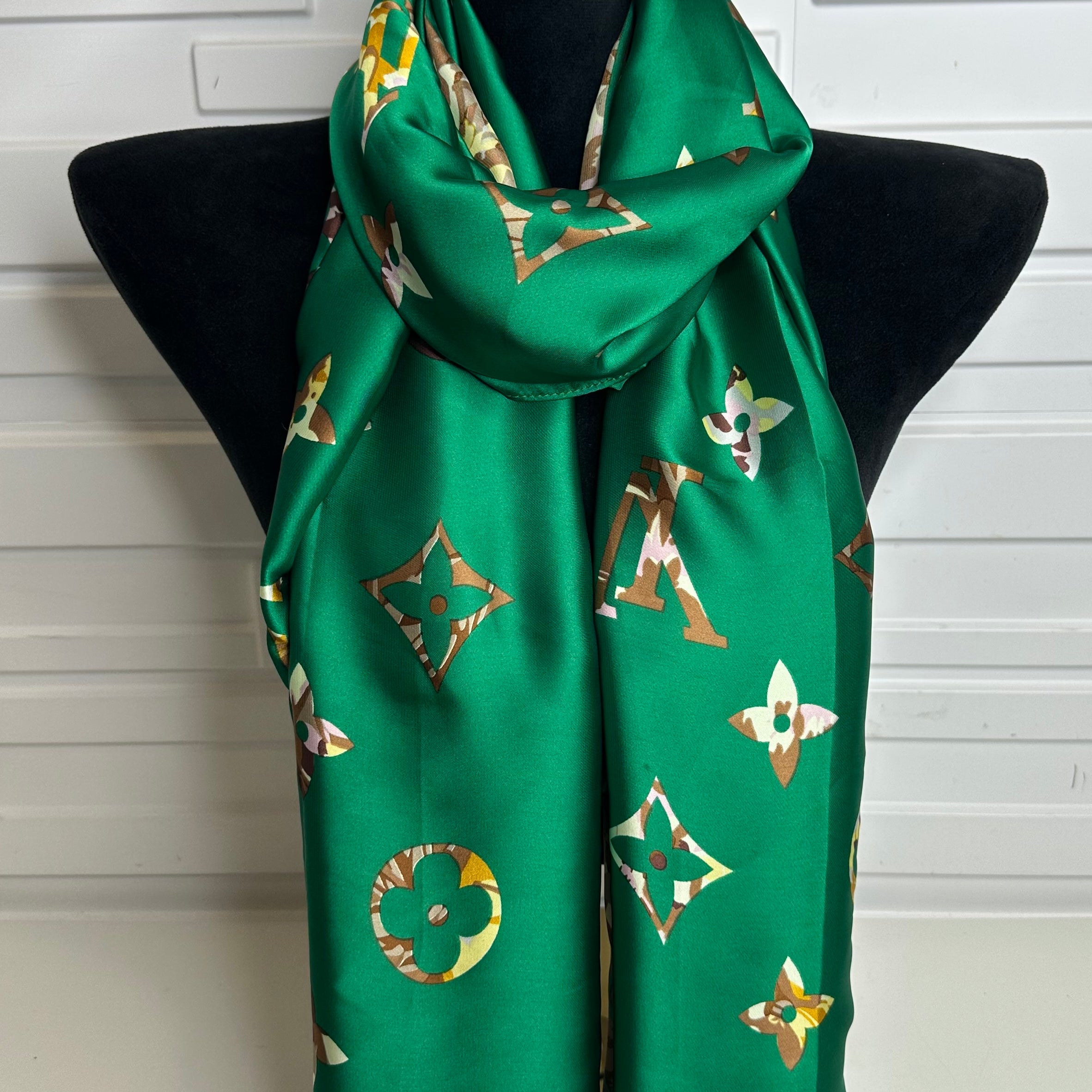 “Lou” Silk Feel Scarf