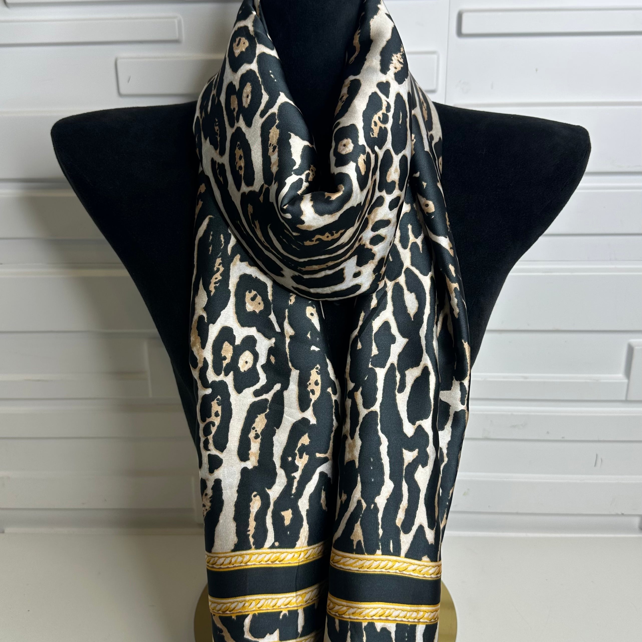 “Lily” Silk Feel Scarf