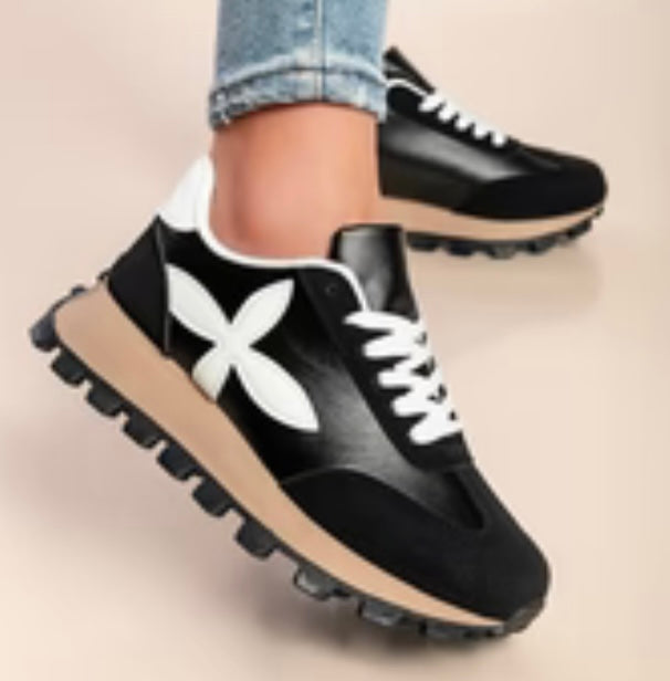 “Bethany” Black Trainer