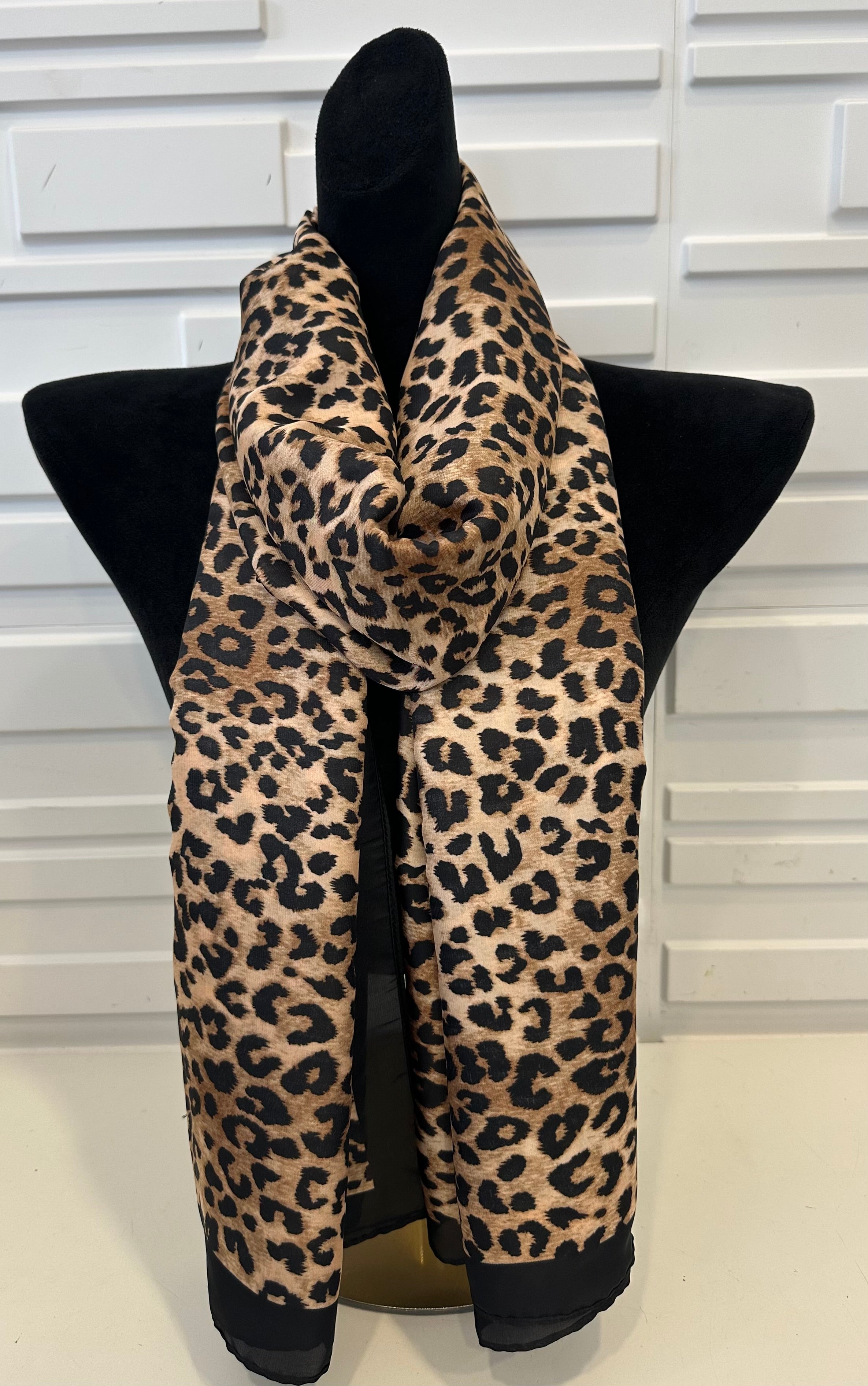 “Lou” Silk Feel Scarf