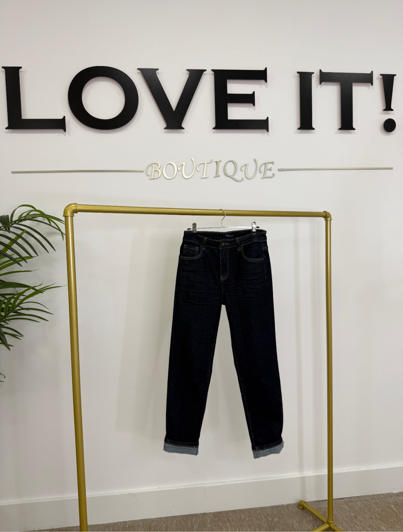 “Toxic” Boyfriend Jeans Indigo (Own Size Recommended)