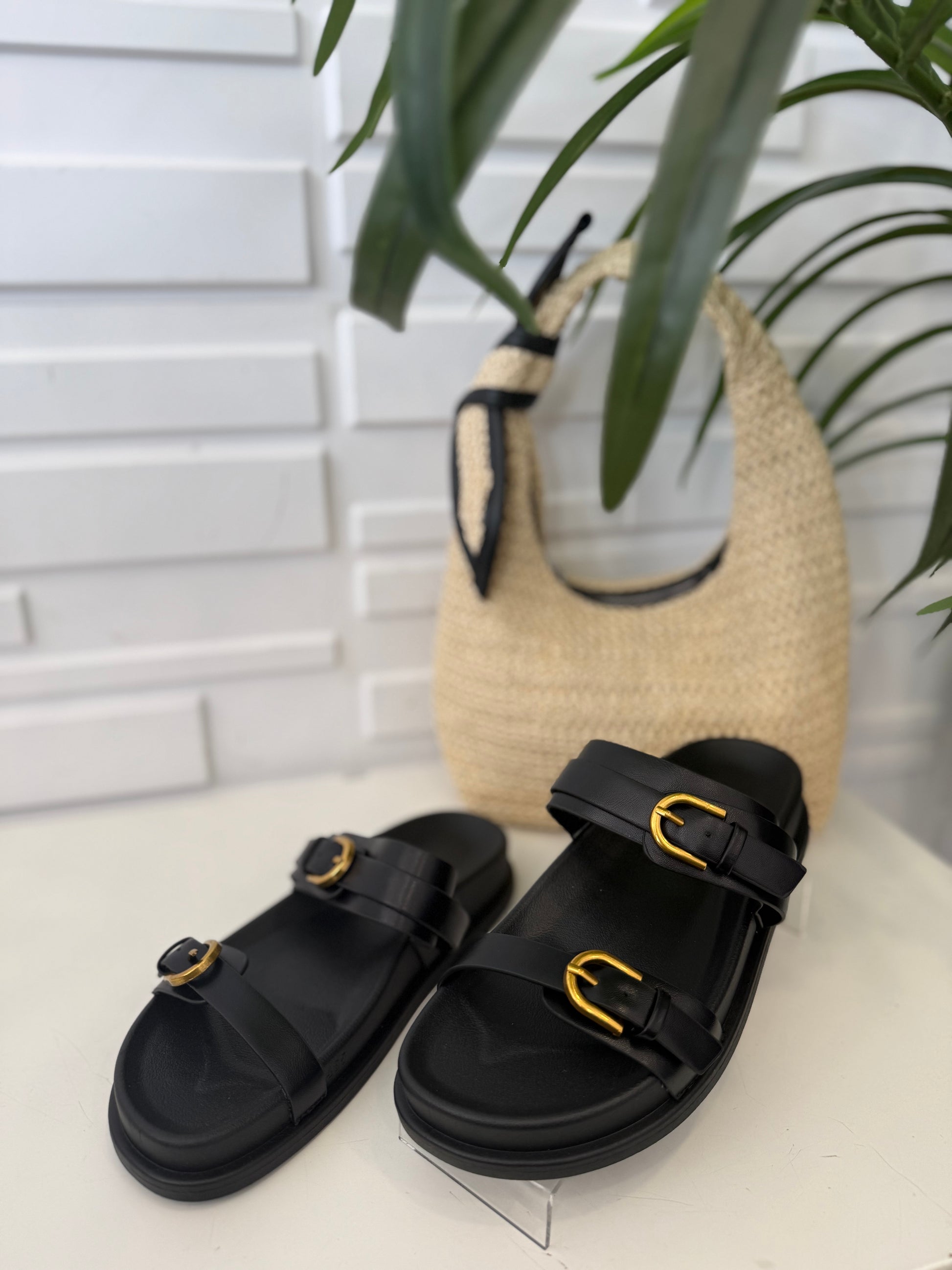 “Mel” Buckle Sliders