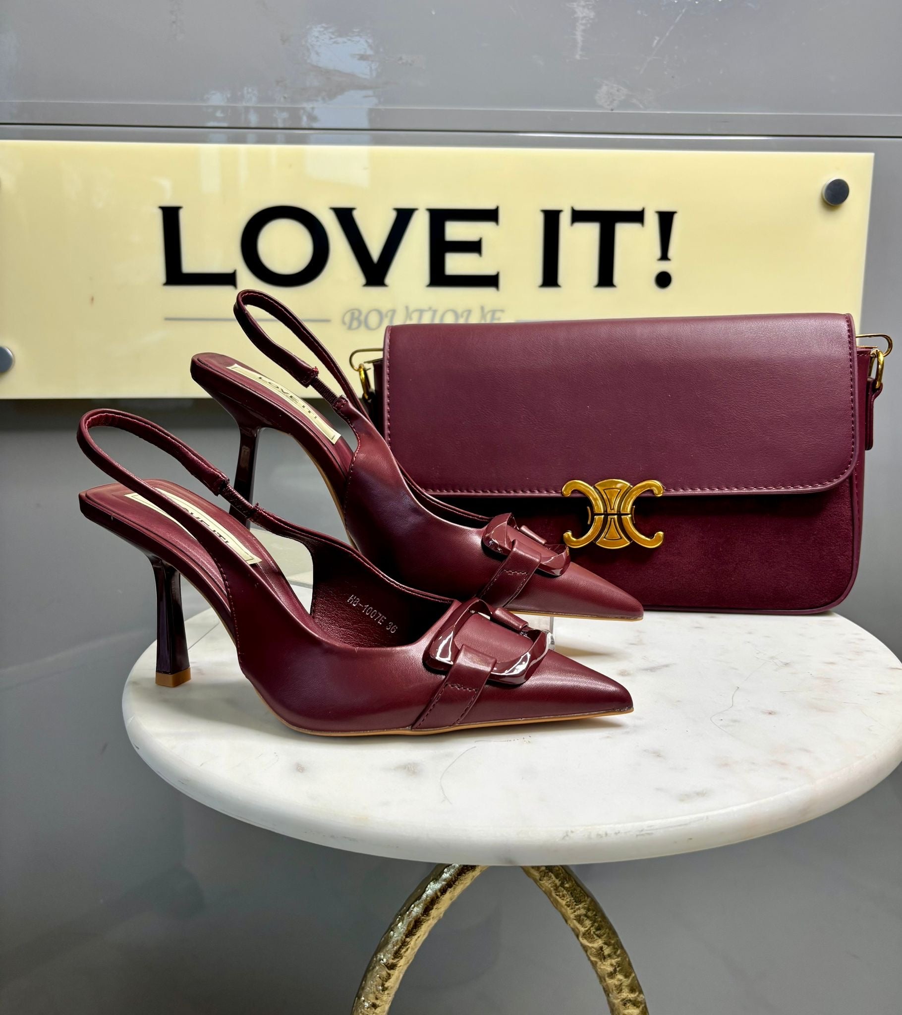 “Lorna” Slingback