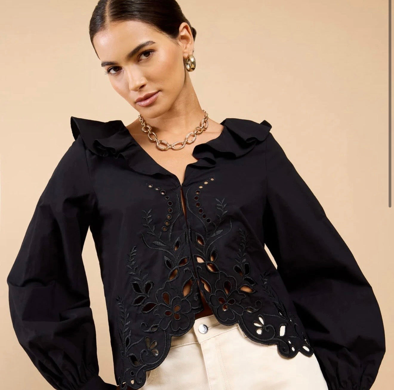 Clio - Broderie Frill Top