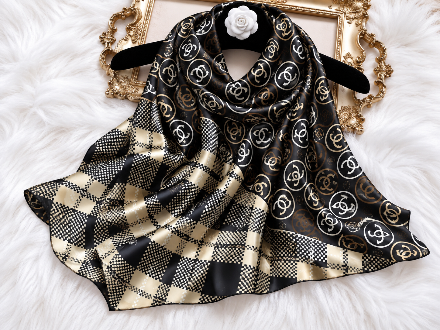 Shelly Scarf