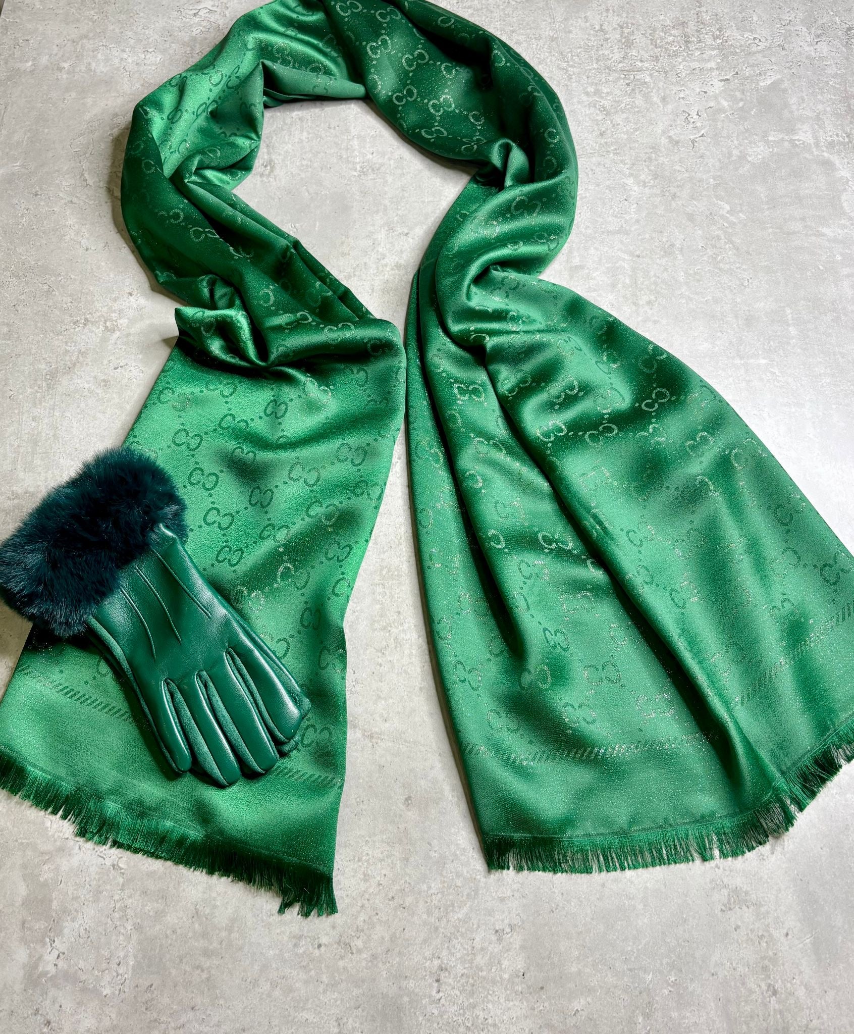 “Charlie” Silk Feel Scarf