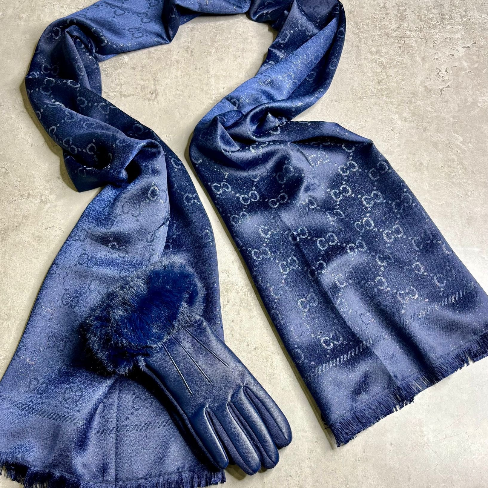 “Charlie” Silk Feel Scarf