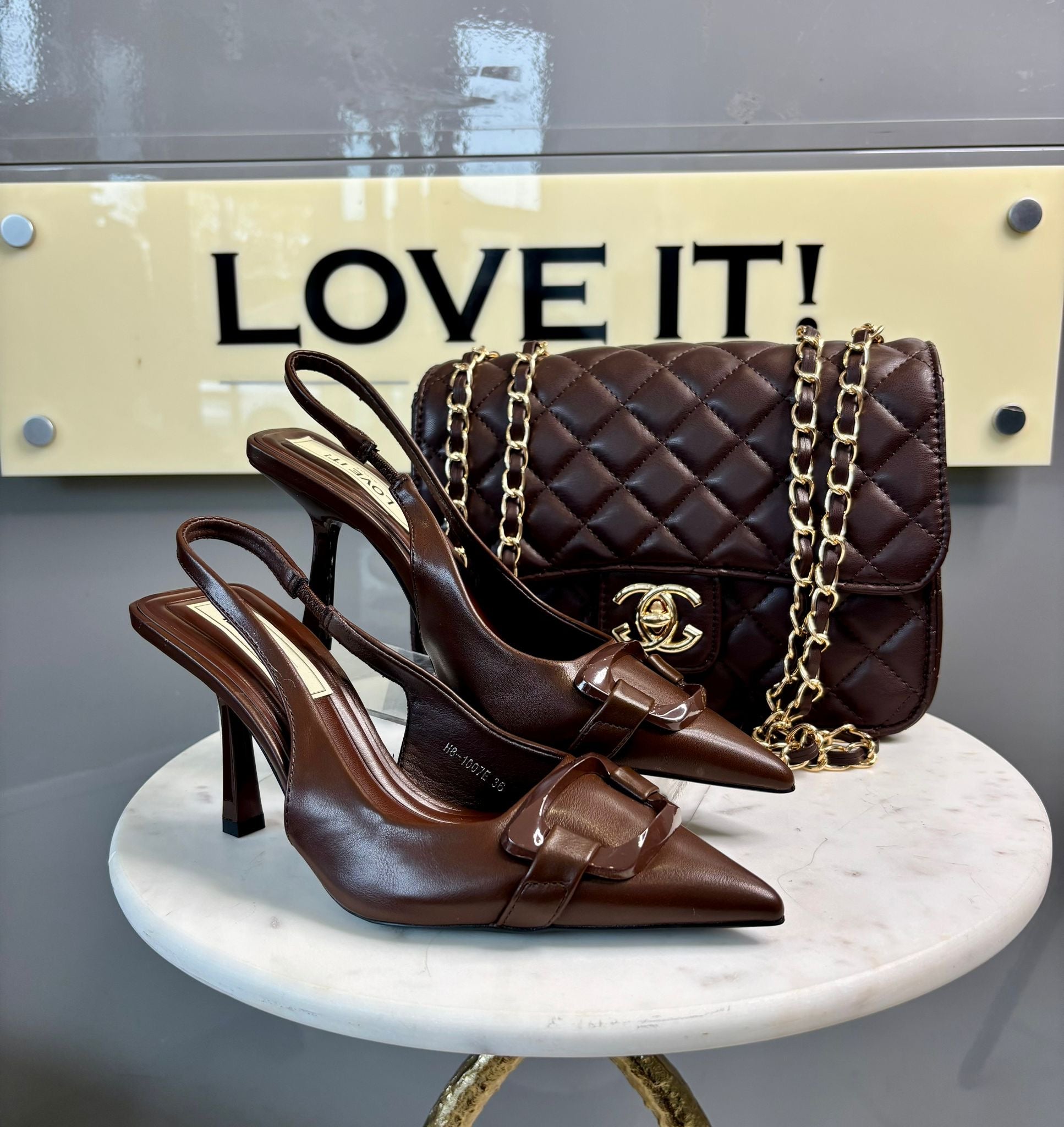 “Lorna” Slingback