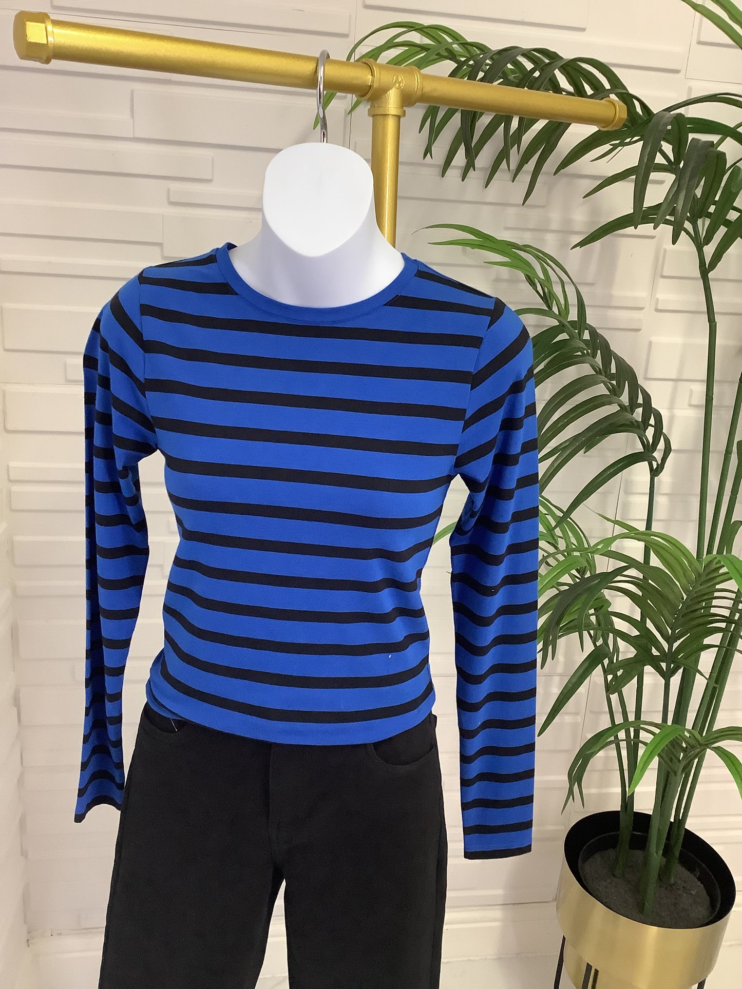 “Val” Stretchy Stripe Top