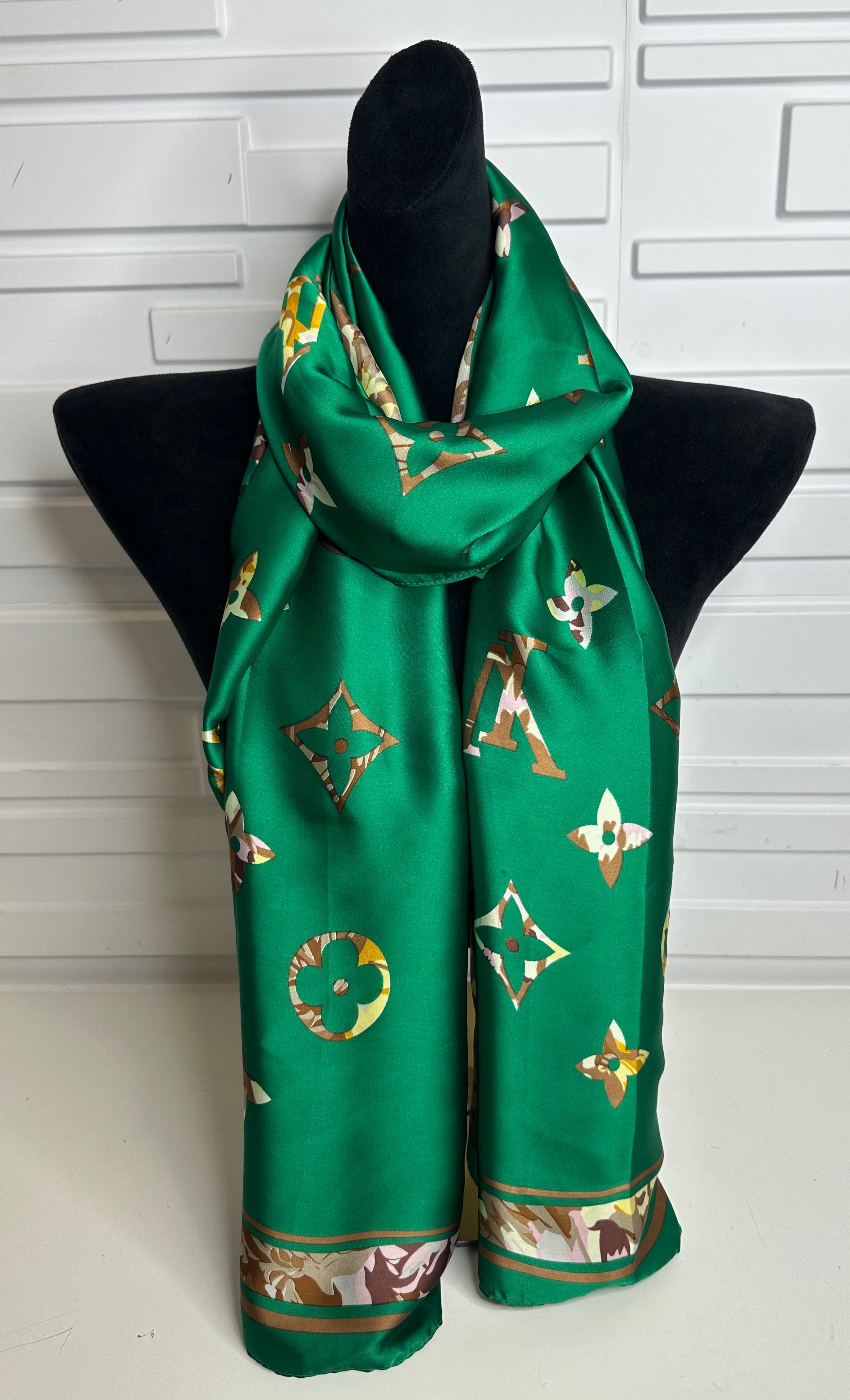 “Lou” Silk Feel Scarf