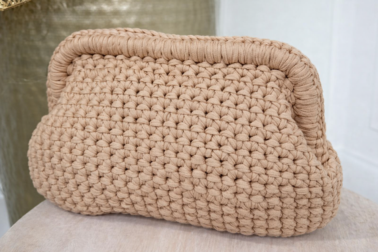 Mia - Woven Clutch Bag