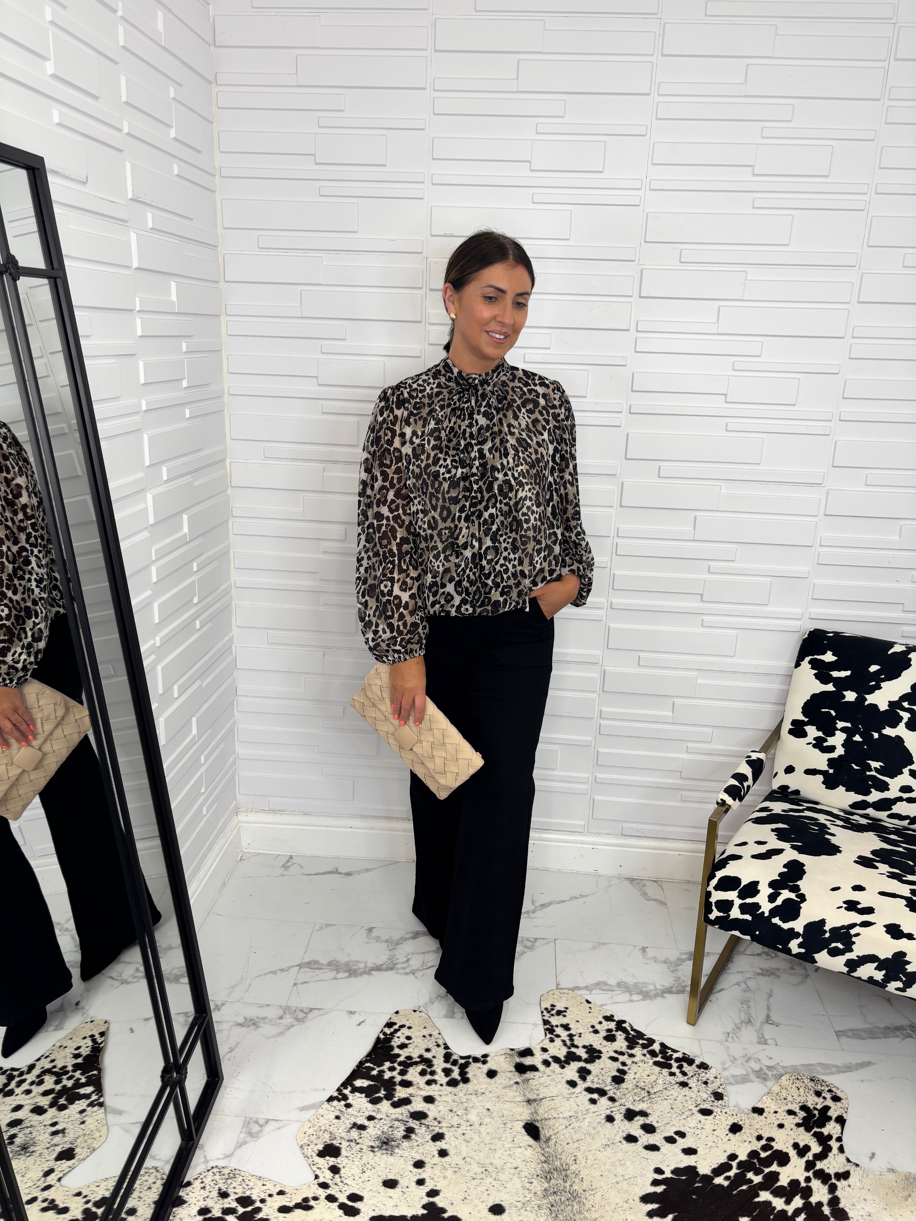 “Lilly” Leopard Blouse