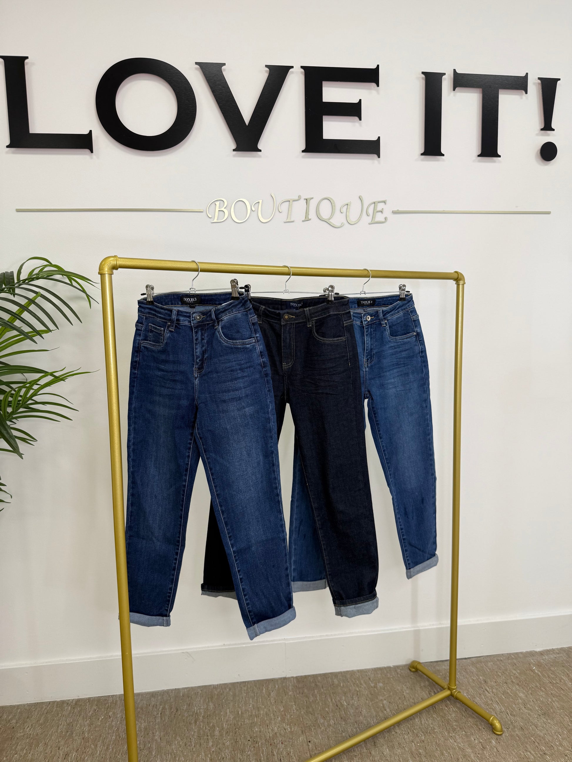 Toxic Boyfriend Jeans (recommend size down)