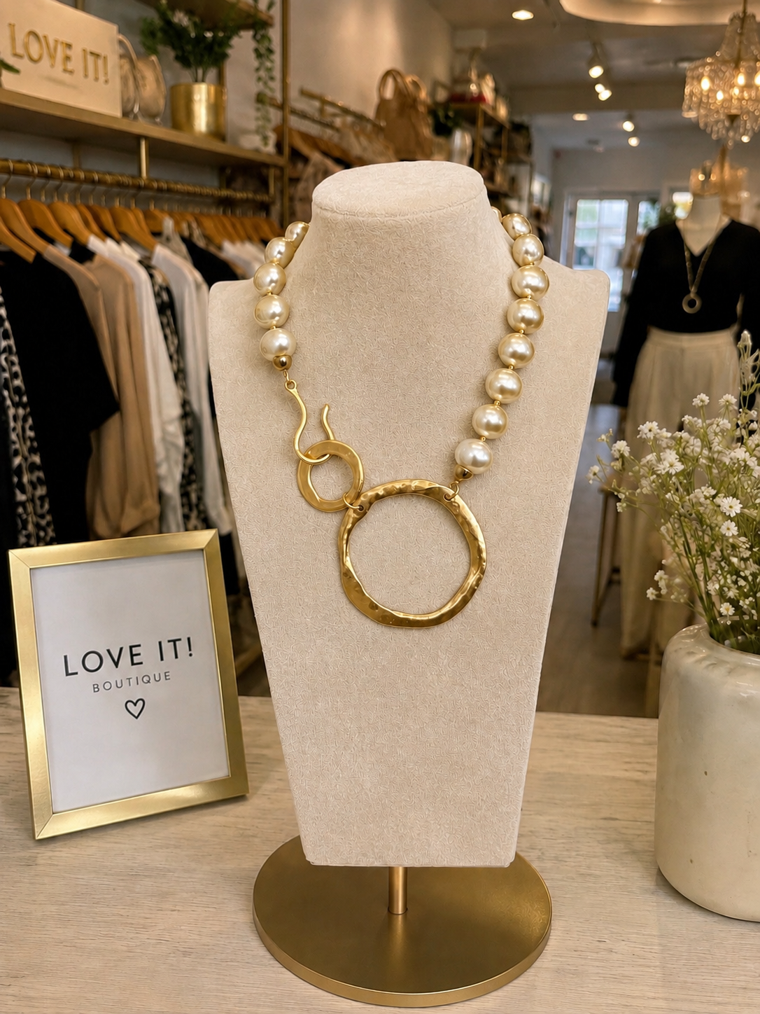 Luxe Pearl Halo Statement Necklace